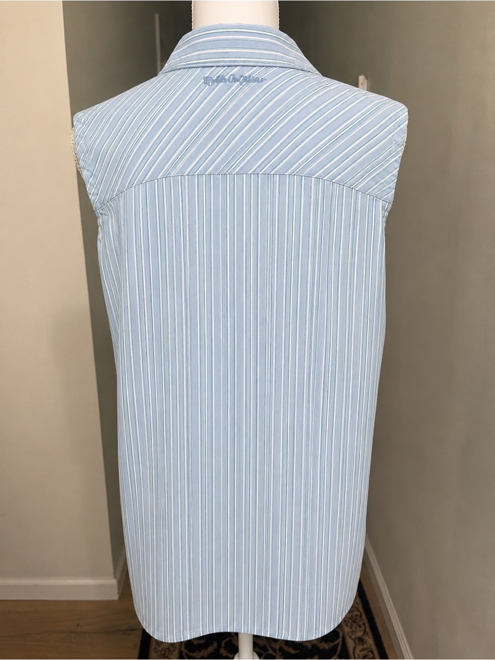 Noble Outfitters Blue White Striped Sleeveless Western Button Up Shirt Size XL - Picture 11 of 13